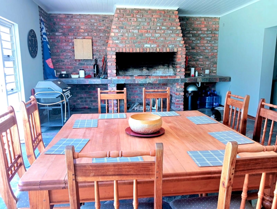 5 Bedroom Property for Sale in Vanes Estate Eastern Cape
